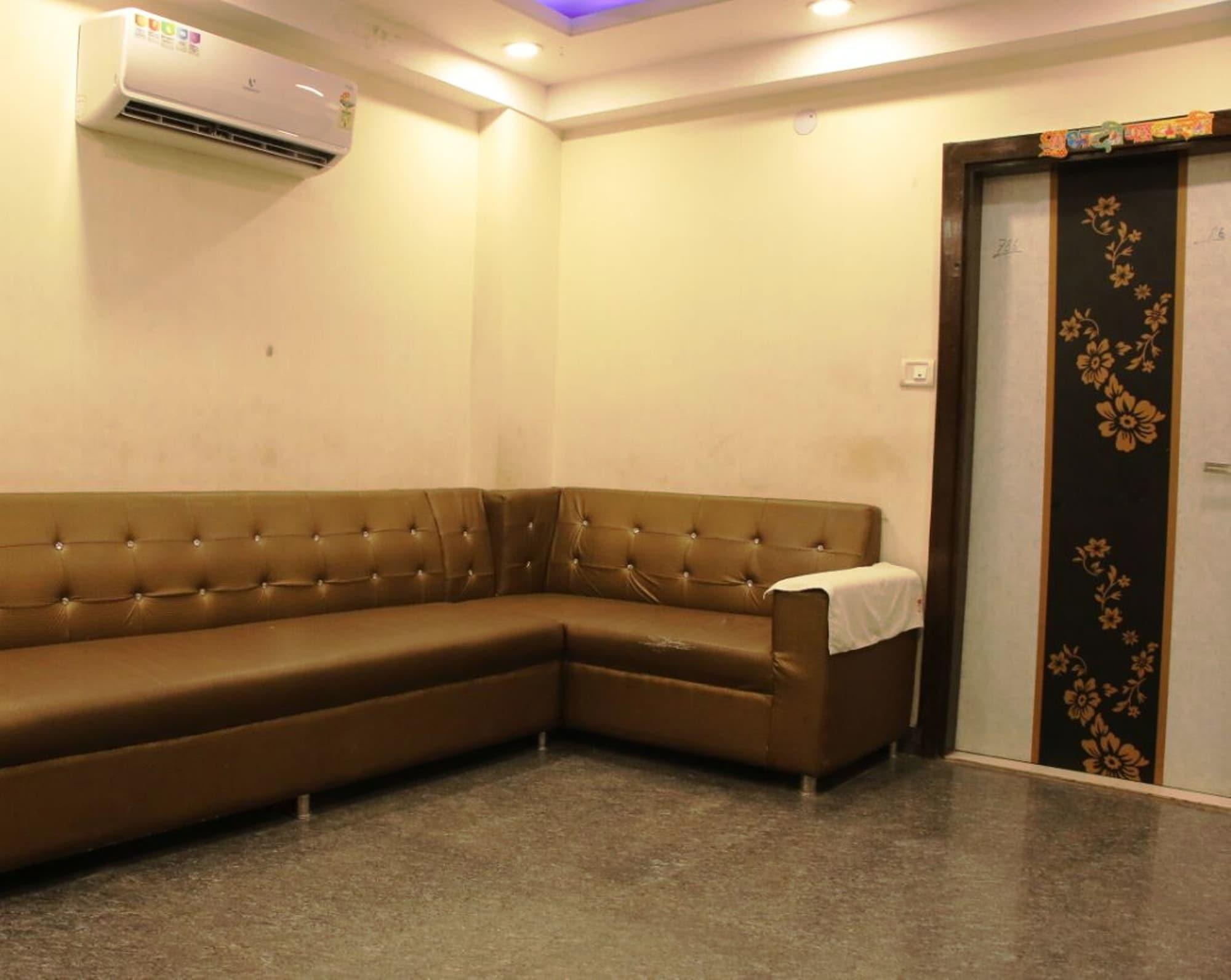Hotel Stay House Нью-Дели Экстерьер фото