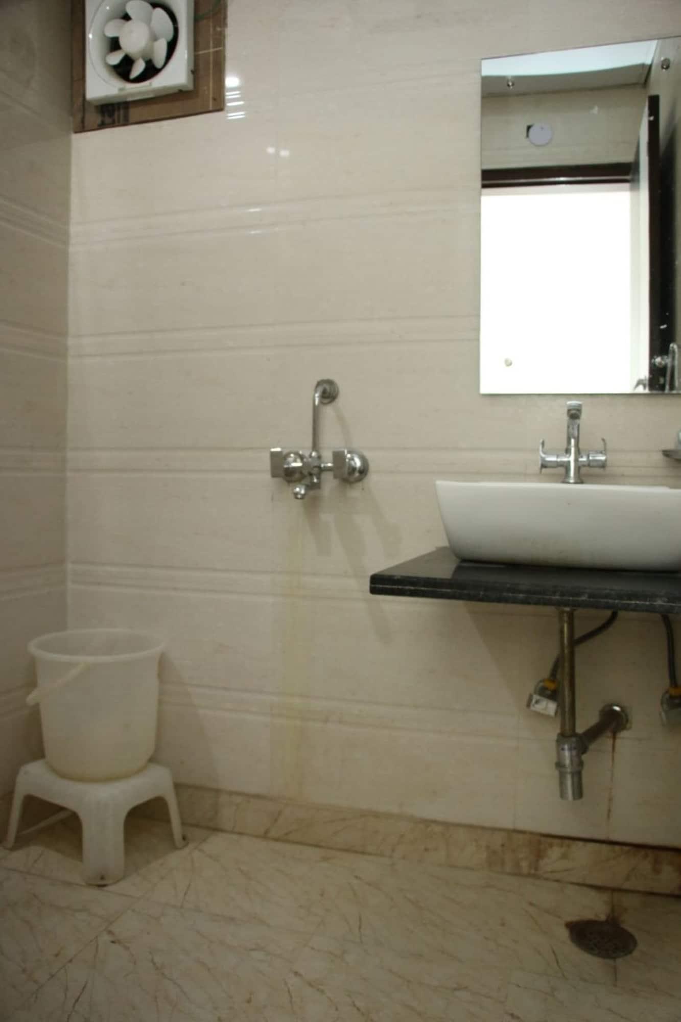 Hotel Stay House Нью-Дели Экстерьер фото