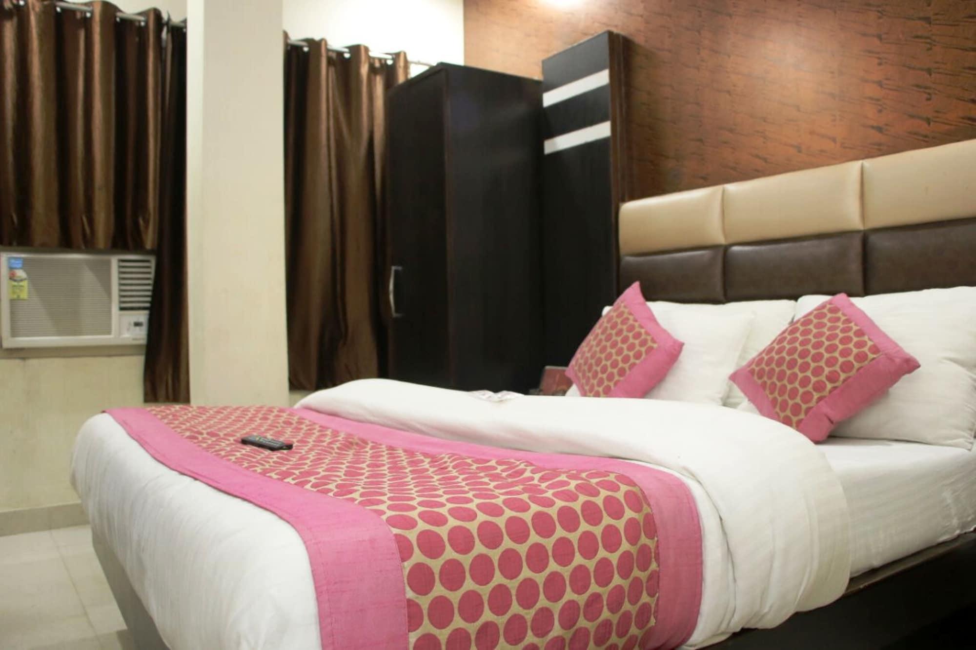 Hotel Stay House Нью-Дели Экстерьер фото