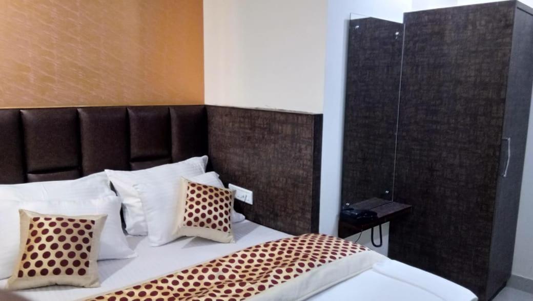 Hotel Stay House Нью-Дели Экстерьер фото